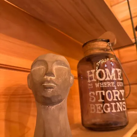 Tirona * Тирана