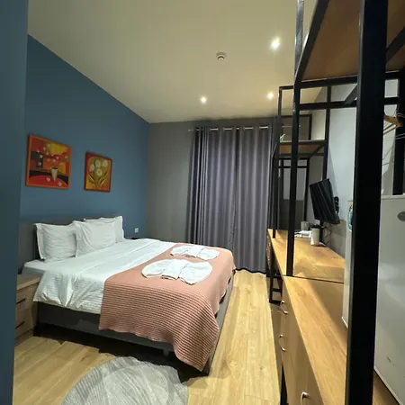 Hotel Tirona
