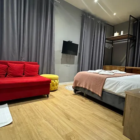 Tirona Hotel